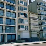 Apartment Zeedijk 241, Uitzicht Op Zee, Vue Sur La Koksijde